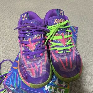 Youth Puma basketball shoes